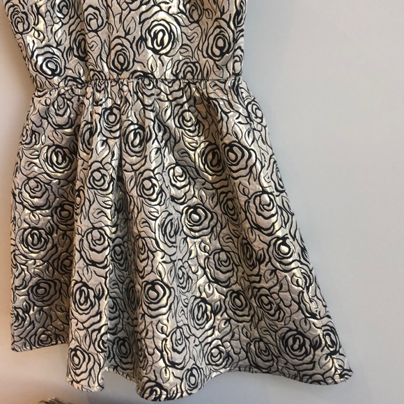 Altar’d State champagne black rose pattern dress L - Picture 2 of 6